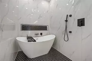 8313 Bassett St, Houston, TX 77051 - Photo 36