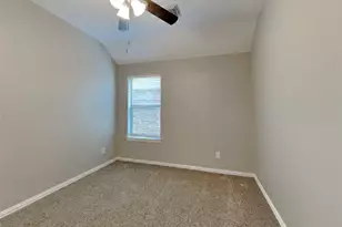 3007 Lockeridge Village Dr, Spring, TX 77386 - Photo 12