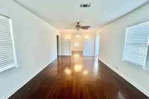 217 13th Ave N, Texas City, TX 77590 - Photo 4