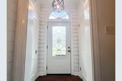 217 13th Avenue N, Texas City, TX 77590 - Photo 2