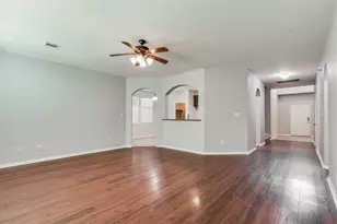 10022 Lynnwood Dr, Baytown, TX 77521 - Photo 12