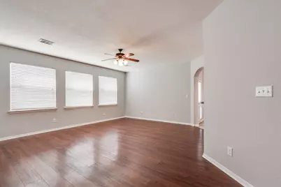 10022 Lynnwood Drive, Baytown, TX 77521 - Photo 10