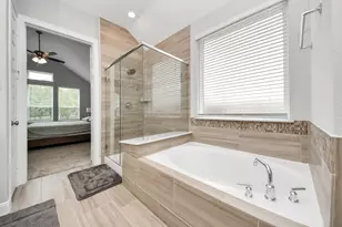 4916 Autumn Hls Trl, Pearland, TX 77584 - Photo 44