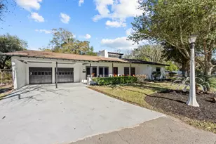1407 Lamar Dr, La Marque, TX 77568 - Photo 1