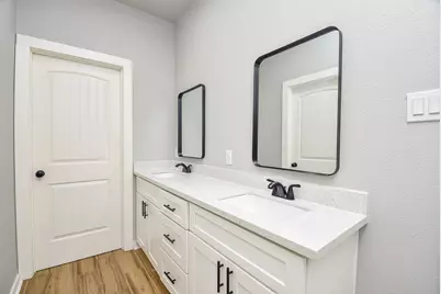 145 W Jackson Street, West Columbia, TX 77486 - Photo 24