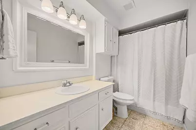14807 River Forest Drive, Houston, TX 77079 - Photo 32
