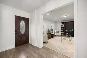 14807 River Forest Dr, Houston, TX 77079 - Photo 4