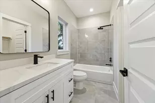 812 Thornton St, Houston, TX 77018 - Photo 38