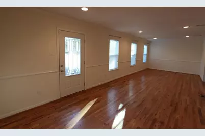 6534 Sivley Street, Houston, TX 77055 - Photo 2