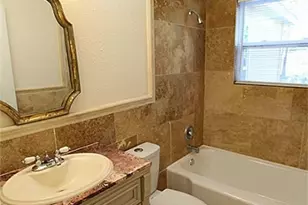6534 Sivley St, Houston, TX 77055 - Photo 8