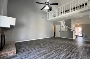 7934 Bayou Forest Dr, Houston, TX 77088 - Photo 10