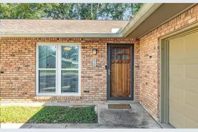 820 Perry Street, Angleton, TX 77515 - Photo 4