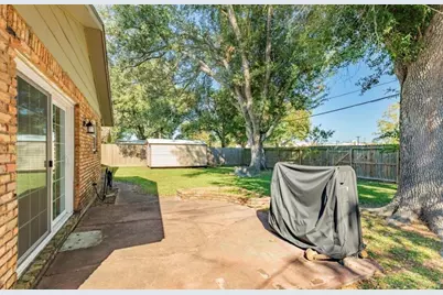 820 Perry Street, Angleton, TX 77515 - Photo 6