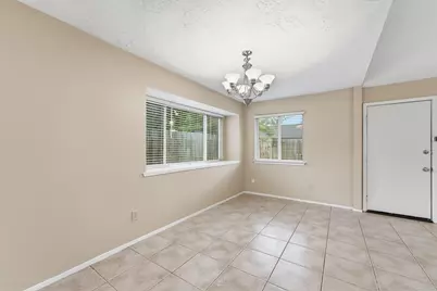 7226 Thicket Trail Drive, Humble, TX 77346 - Photo 10