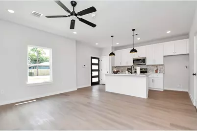 7926 Gladstone Street #B, Houston, TX 77051 - Photo 4