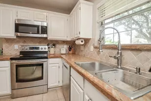 6507 High Knoll Dr, Sugar Land, TX 77479 - Photo 10