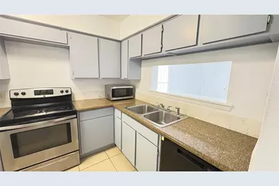 6633 W Airport Boulevard #101, Houston, TX 77035 - Photo 16