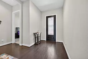 4947 Thunder Creek Ln, Sugar Land, TX 77479 - Photo 8