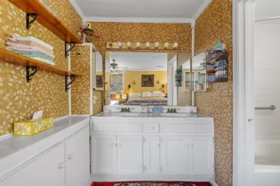 400 W Main Street, Fayetteville, TX 78940 - Photo 10