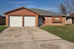 7218 Oriole Dr, Texas City, TX 77591 - Photo 1