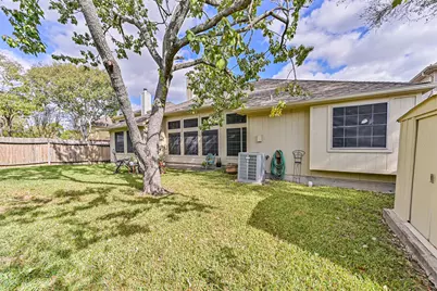 4930 Heritage Plains Drive, Friendswood, TX 77546 - Photo 24