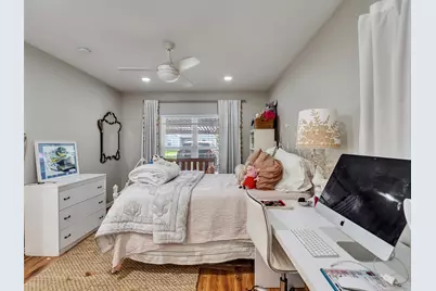 10309 Chesterfield Drive, Houston, TX 77051 - Photo 14