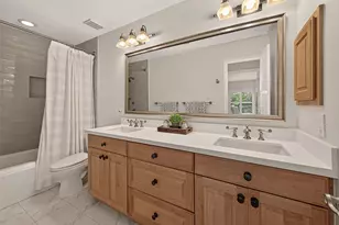 1311 Wickshire Ln, Houston, TX 77043 - Photo 22