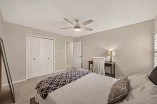 1311 Wickshire Ln, Houston, TX 77043 - Photo 28