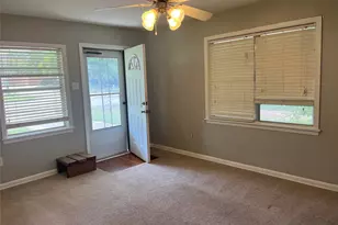 1002 Fowlkes St, Sealy, TX 77474 - Photo 4