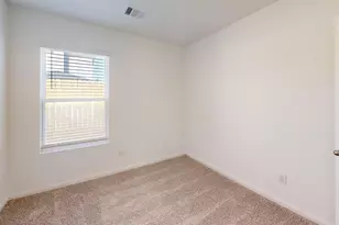 16811 N Marie Vlg Dr, Conroe, TX 77306 - Photo 16