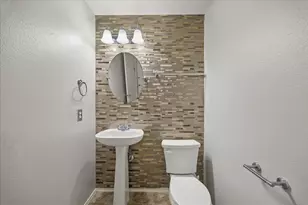 223 Sunset Colony Dr, Rosharon, TX 77583 - Photo 16