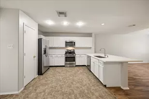 223 Sunset Colony Dr, Rosharon, TX 77583 - Photo 8