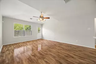 223 Sunset Colony Dr, Rosharon, TX 77583 - Photo 14