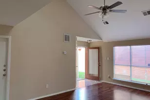 5922 Cinnamon Creek Cir, Houston, TX 77084 - Photo 2