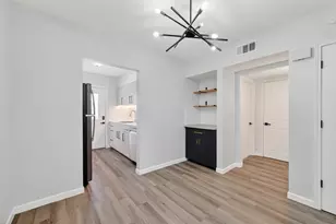 1811 Stoney Brook Dr, Houston, TX 77063 - Photo 8