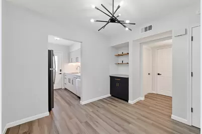 1811 Stoney Brook Drive #91, Houston, TX 77063 - Photo 8