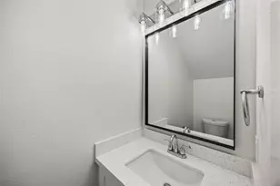 443 Hahlo St, Houston, TX 77020 - Photo 8