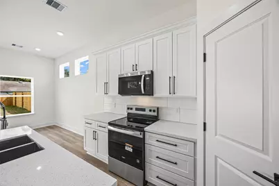 443 Hahlo Street, Houston, TX 77020 - Photo 14