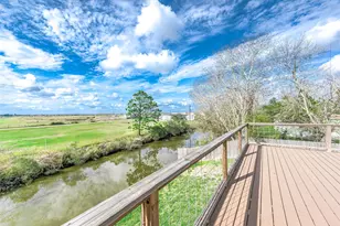 12827 Sandpiper Rd, Angleton, TX 77515 - Photo 2