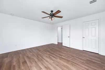 12827 Sandpiper Road, Angleton, TX 77515 - Photo 16