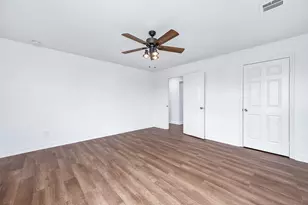 12827 Sandpiper Rd, Angleton, TX 77515 - Photo 16
