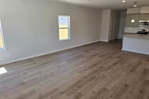 13215 Hayden Peak Dr, Iowa Colony, TX 77583 - Photo 4