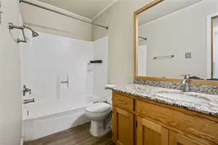 904 University Oaks Blvd, College Station, TX 77840 - Photo 20