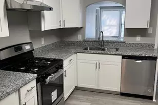 911 16th Ave N, Texas City, TX 77590 - Photo 2