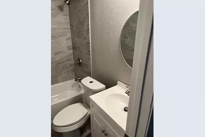 911 16th Avenue N, Texas City, TX 77590 - Photo 4