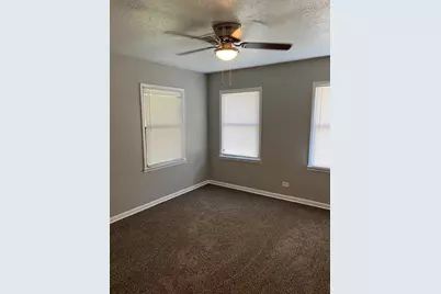 911 16th Avenue N, Texas City, TX 77590 - Photo 8