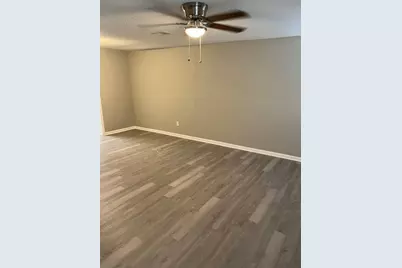 911 16th Avenue N, Texas City, TX 77590 - Photo 10