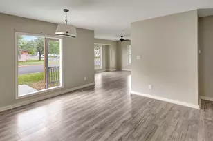 1705 Avondale St, Victoria, TX 77901 - Photo 14
