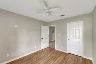 1705 Avondale St, Victoria, TX 77901 - Photo 24
