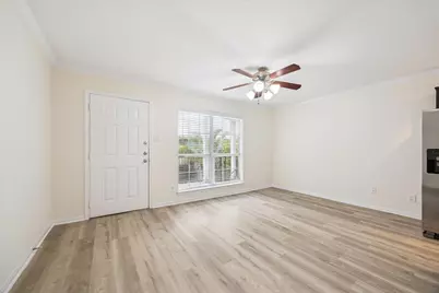 300 Pecore Street #29, Houston, TX 77009 - Photo 6